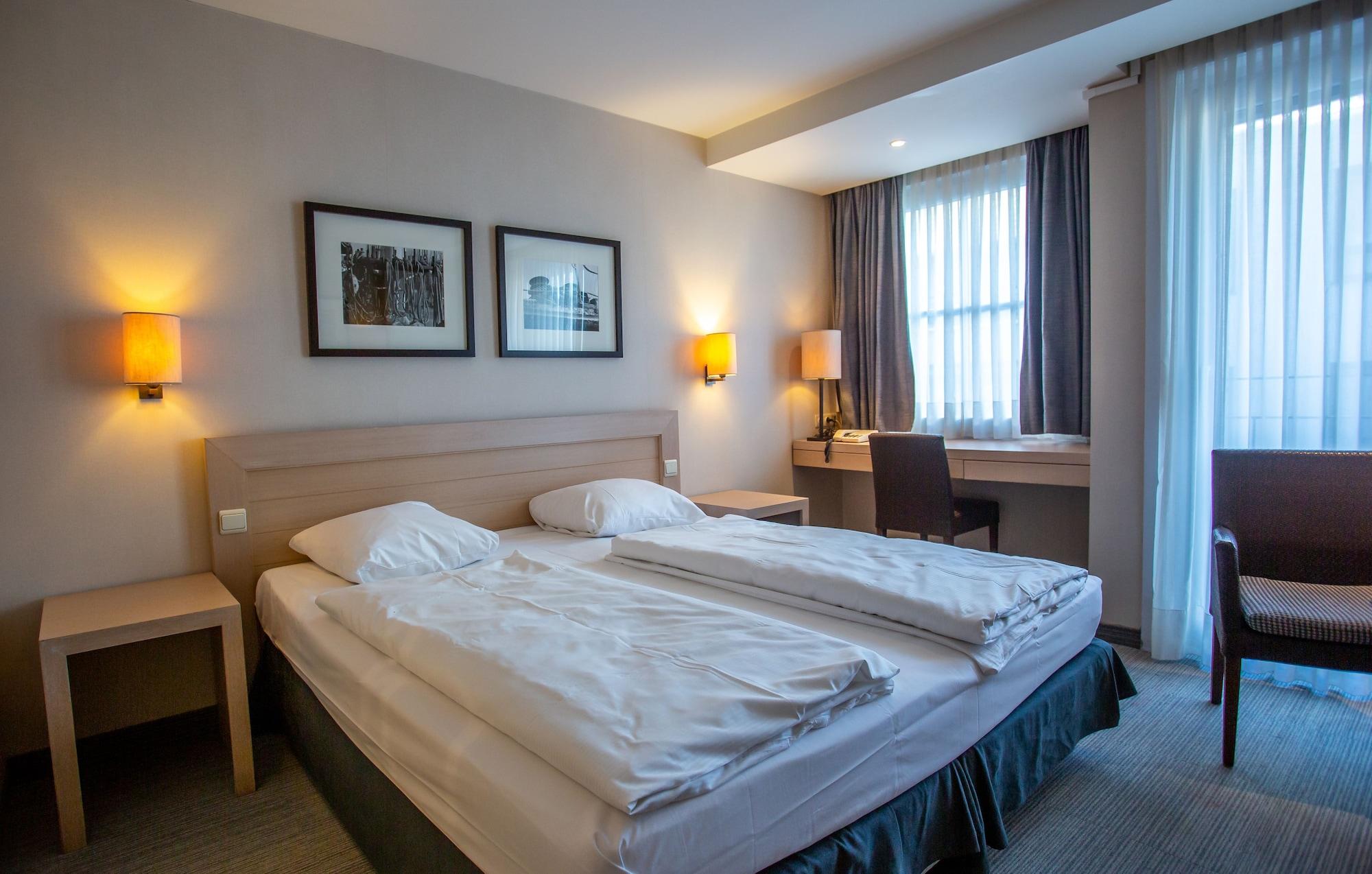 Hotel Aazaert By Wp Hotels Бланкенберге Екстериор снимка