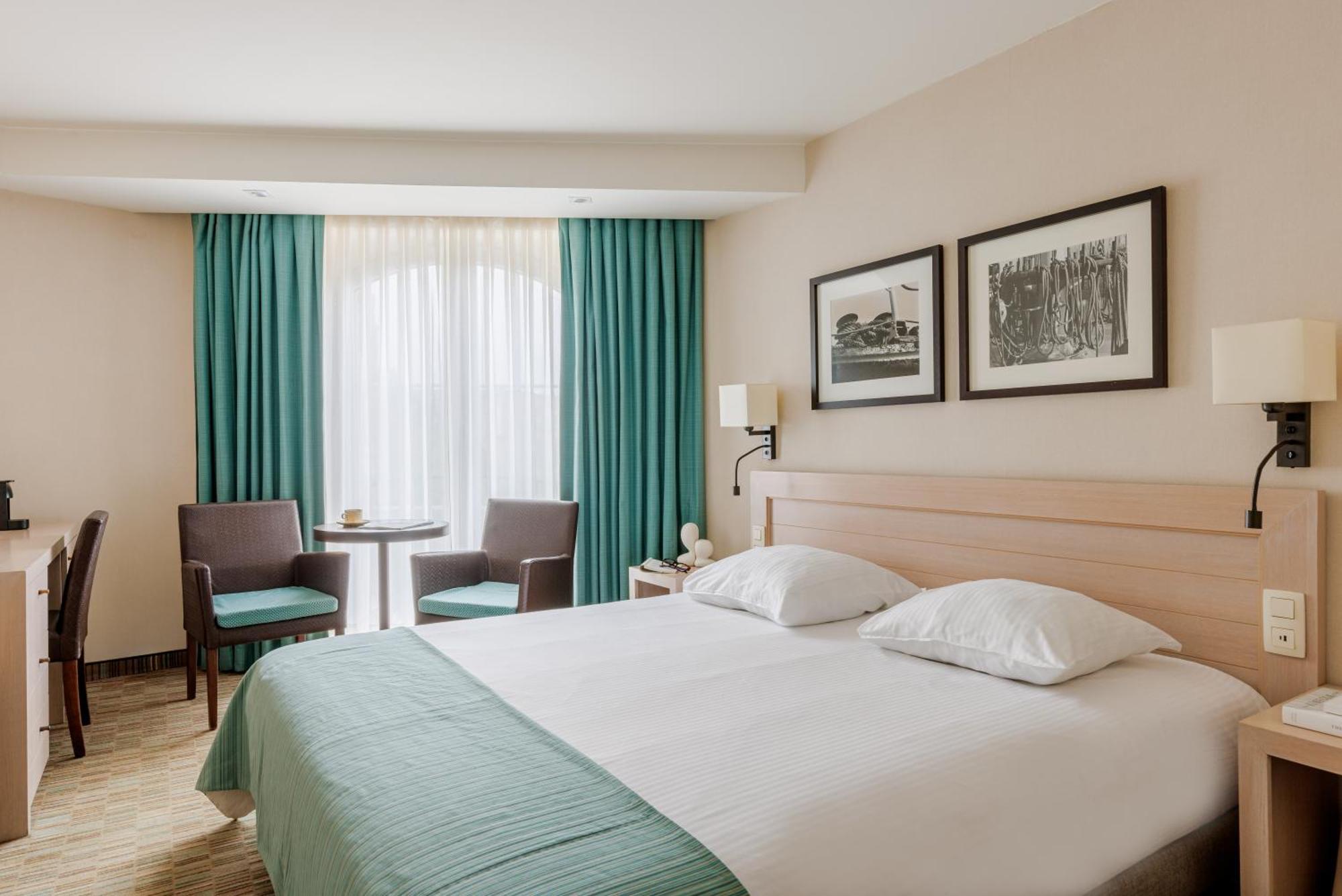 Hotel Aazaert By Wp Hotels Бланкенберге Екстериор снимка
