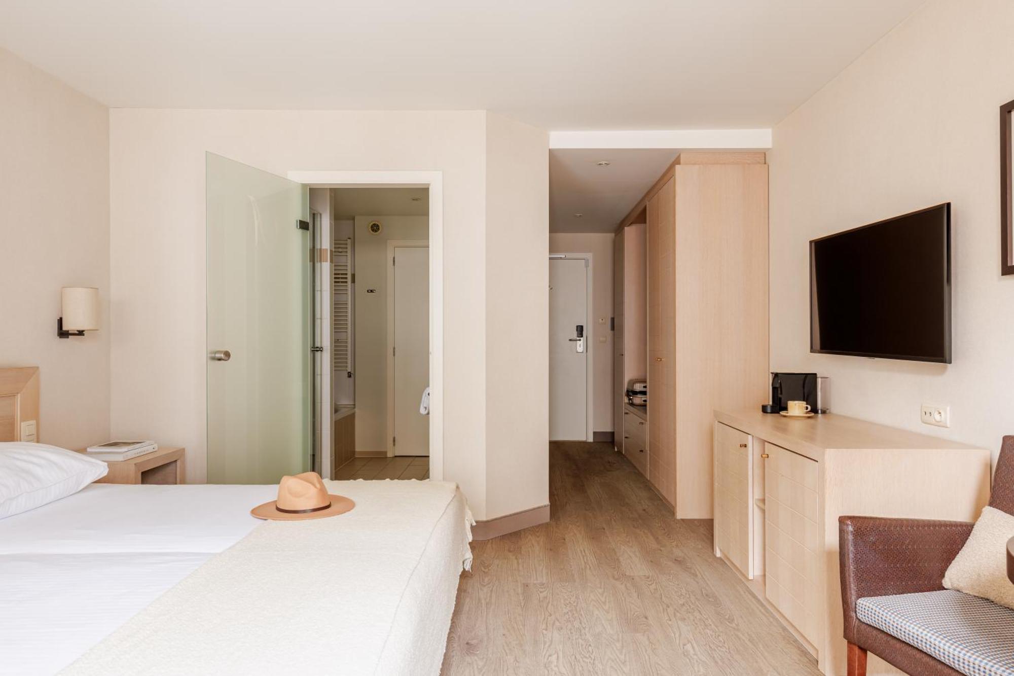 Hotel Aazaert By Wp Hotels Бланкенберге Екстериор снимка
