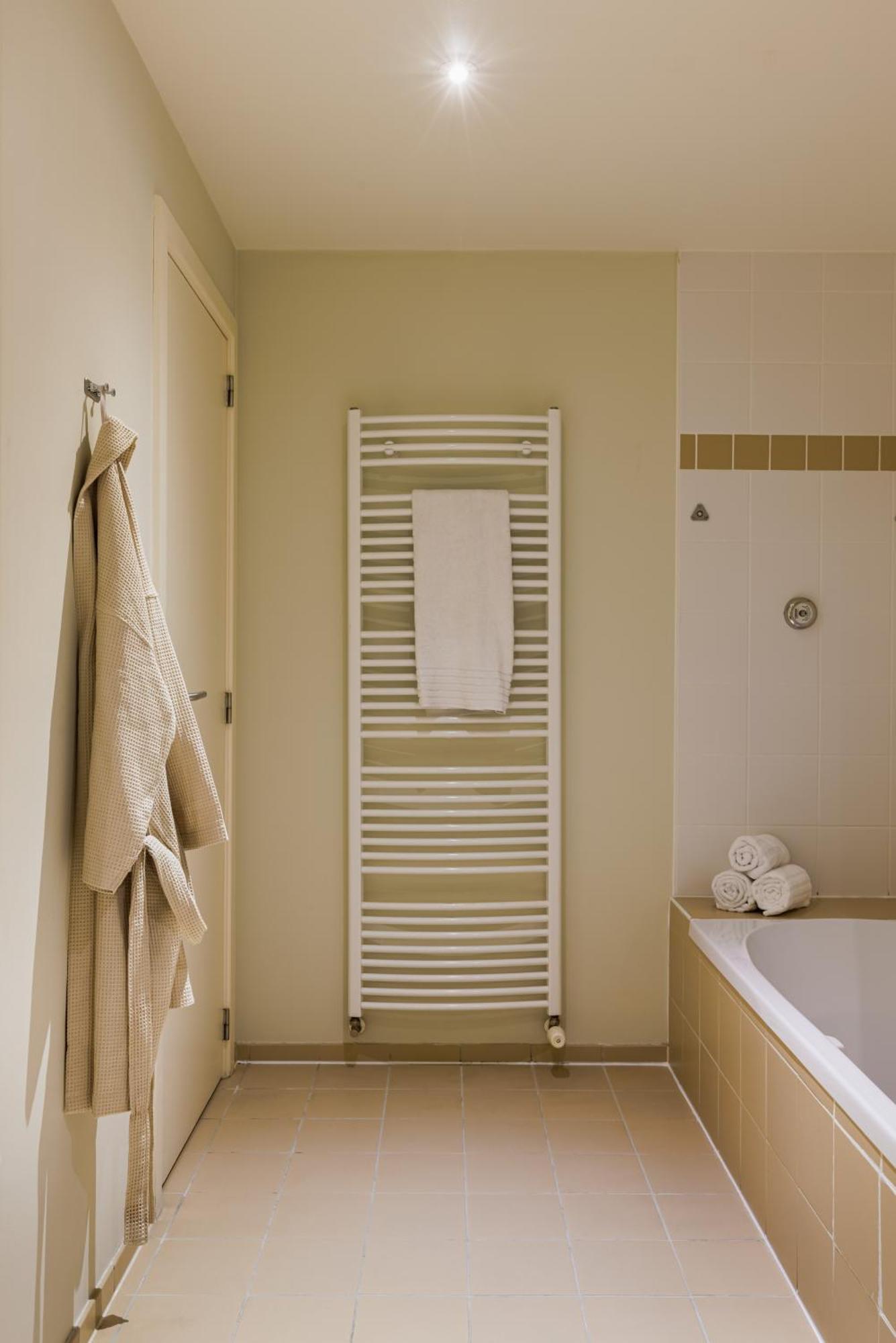 Hotel Aazaert By Wp Hotels Бланкенберге Екстериор снимка
